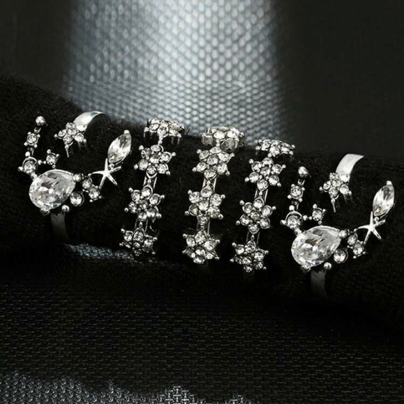 🆕3/$30 Silver 5pc Moon & Flower Ring Set - Picture 5 of 5